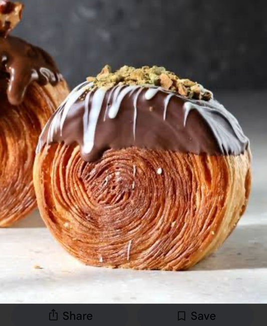 New York Chocolate Croissant Wheel